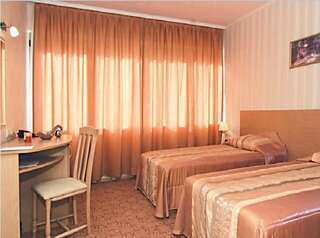 Отель Hotel Vienna Силистра Двухместный номер с 2 отдельными кроватями-1